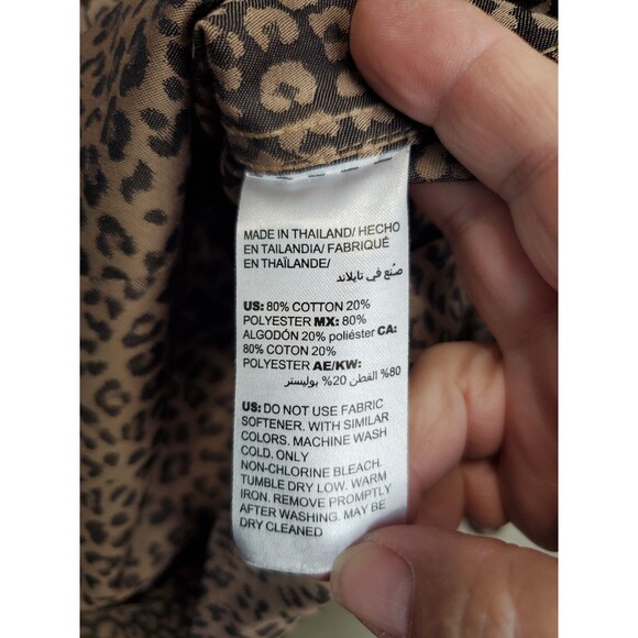 Chico's No-Iron Coolmax All Seasons Cheetah-Print Classic Button-Up Shirt 3 (XL) - Picture 5 of 6